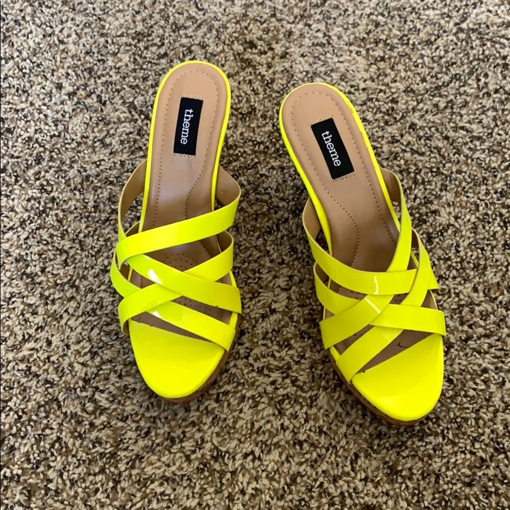 Bright yellow wedges